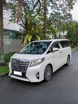 Di jual Toyota Alphard 2.5G Putih 2018