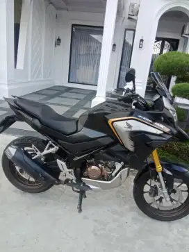 Dijual Motor Honda CBX, kondisi 90% seperti baru, low km rendah