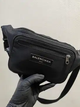 Waistbag balenciaga black kanvas original termurah net price