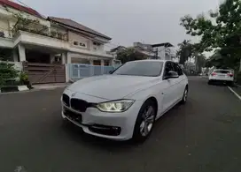 BMW 320i 2014 Bensin
