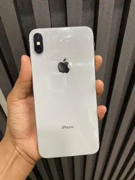iphone XS MAX 64 GB