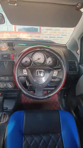 HONDA JAZZ GD3 1,5 IDSI A/T (CBU)