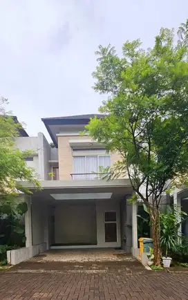 Dijual rumah serenia hills