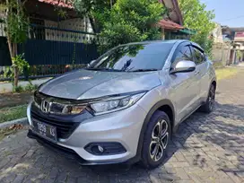 Honda HR-V E cvt 2019 Bensin