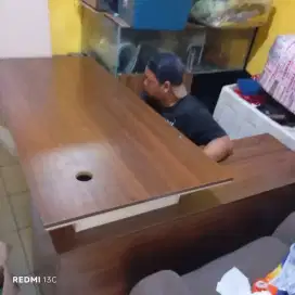 Meja kantor INFORMA second