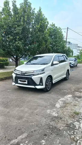 Fs : Avanza Veloz 1.5 at 2021, low km, full ori cat!