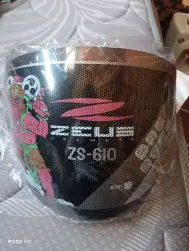 Kaca helm zeus 610