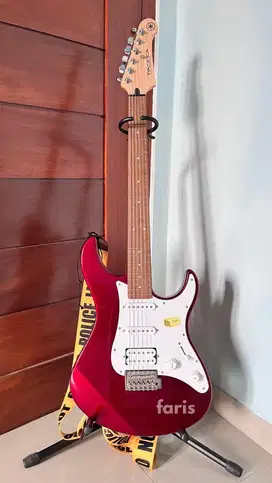 GITAR LISTRIK YAMAHA PACIFICA 112J