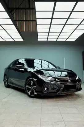 ISTIMEWA! Honda Civic HB 1.5 E Turbo 2018