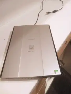 Canon scan liDE 200