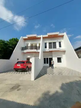 Rumah baru siaphuni di lamper 7 menit Simpang lima