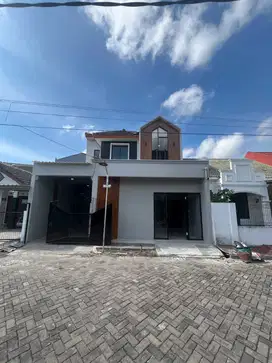 Rumah Mewah 2 lantai siap huni di tengah kota Sidoarjo (BCF)