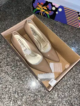 Heels kantor nude cream kondangan pesta