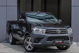 Toyota Hilux SC Singel Cabin 2.4 Diesel 4x2 MT Manual 2022 Hitam