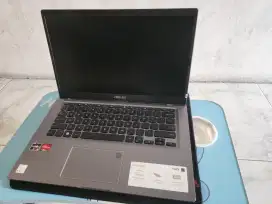Laptop lenovo bekas amd ryzen 5 7520u