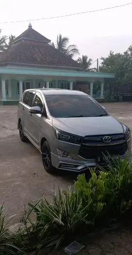 Toyota Kijang Innova 2016 Bensin