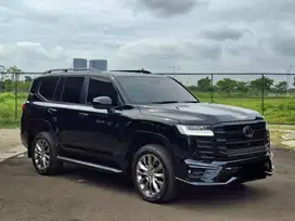 Land Cruiser LC 300 VX-R 4X4 TSS 70Thn Anniversary 2022