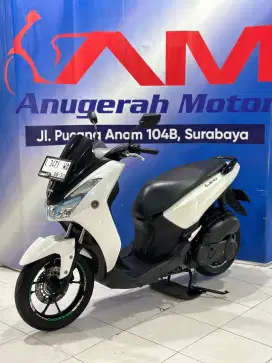 low km Yamaha Lexi 125 Standart Tahun 2019