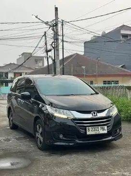 Cash Honda Odyssey S matic 2014 termurah