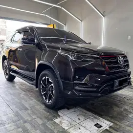 Fortuner VRZ 2.4 TRD matic Diesel 2021 Murah