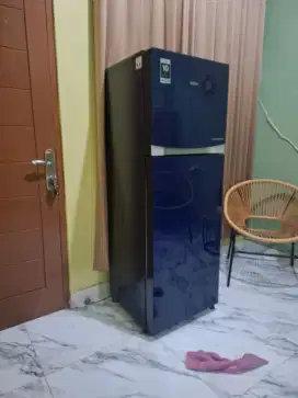 Kulkas Aqua 2 Pintu kapasitas 220liter Tinggi 150cm lebar 54cm 3