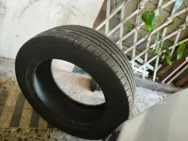 Ban Mobil Bekas