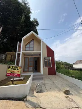 RUMAH MODEL SCANDINAVIAN TERLIHAT VIEW KOTA BANDUNG, bisa KPR bank!!!