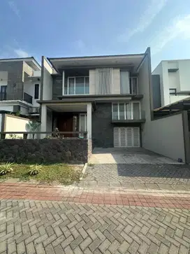Rumah minimalis splitlevel fullerton citraland