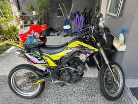Helm trail jpx kacamata