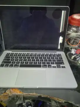 Jual macbook pro retina 13 2015