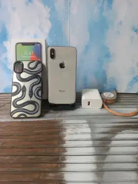 JUAL IPHONE X 64GB FULLSET INTER RM/A MASIH CAKEP GAS AJA
