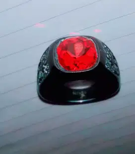 Cincin merah delima