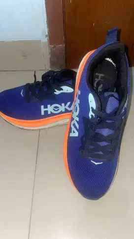 RUNNING HOKA SECOND