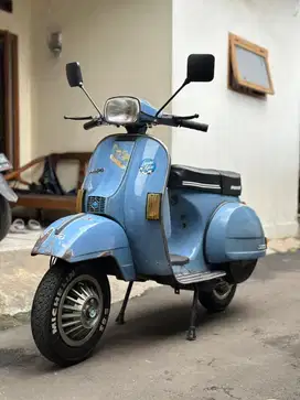 VESPA EXCLUSIVE 1 ORIGINAL PAINT