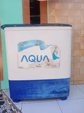 MESIN CUCI AQUA