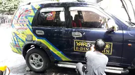 Outlet Toko sticker cutting oneway mobil stiker & Branding soloraya