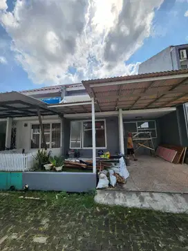Dijual rumah siap huni Dp 0% lokasi 10 menit ke stasiun depok