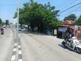 Tanah bonus Rumah di Woltermonginsidi depan Akademi Gizi