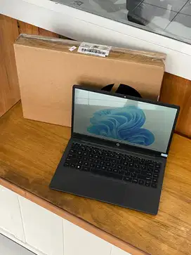 Hp 245 G10 Ryzen 5 7520U Ram 8gb SSD 512gb