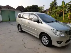 Innova V diesel Manual 2012
