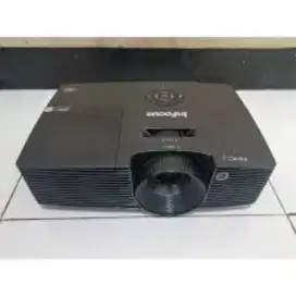 Siap pakai, infocus in114xv hdmi,3800 lumen, terang