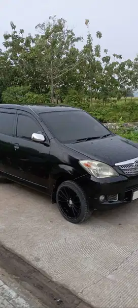 Xenia hitam 2007 xi