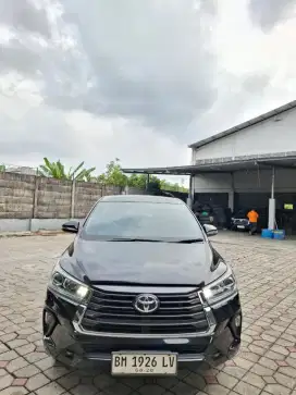 Innova 2022 V bensin matic. Km 86rb