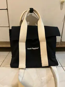tas hush puppies wanita