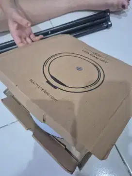 Tripod dan ringlight