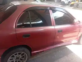 Di jual Hyundai Accent thn 2001