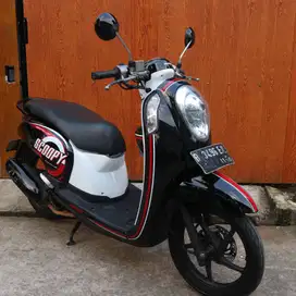 HONDA SCOOPY ESP 2016 PAJAK AKTIF TERMURAH SIAP PAKAI MOTOR RAWATAN