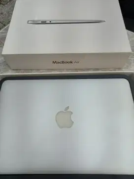Macbook Air i5 2012 Silver Slim