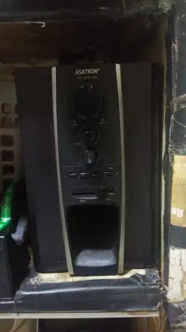 Spiker aktif + bluetooth dilengkapi dengan colokan mic untuk karauke