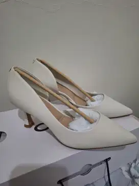 Sepatu High Heels ALDO Graywien White/Bone Size 37 (Bisa Nego)